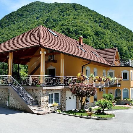 Apartment Sotocje Dolenja Trebusa Exteriér fotografie