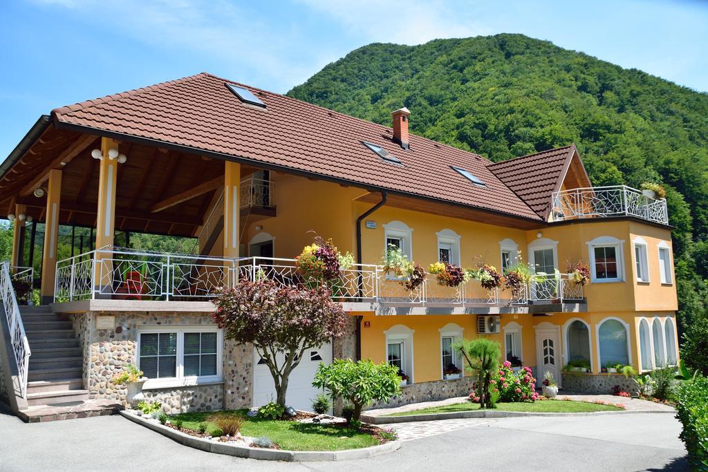 Apartment Sotocje Dolenja Trebusa Exteriér fotografie