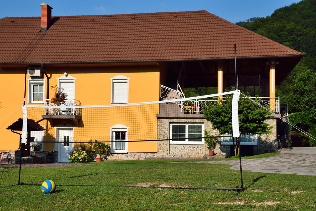 Apartment Sotocje Dolenja Trebusa Exteriér fotografie