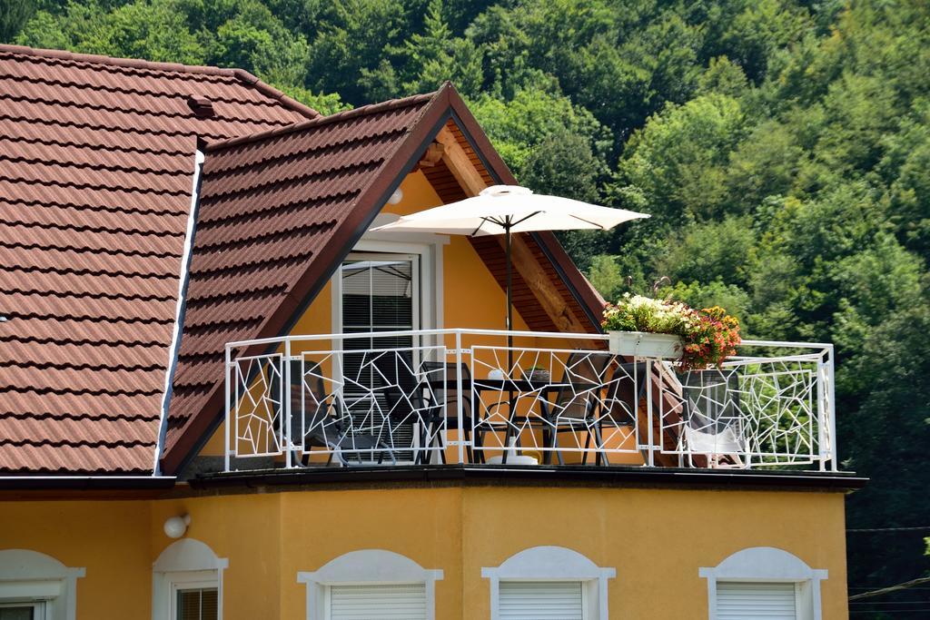 Apartment Sotocje Dolenja Trebusa Exteriér fotografie